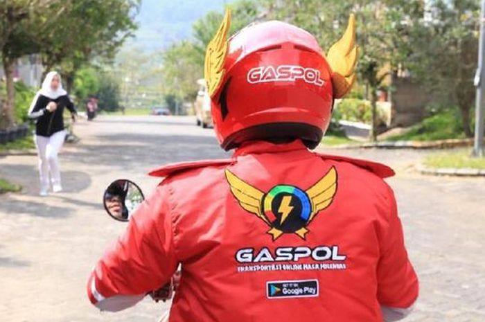 Driver ojol Gaspol siap mengantarkan penumpang.