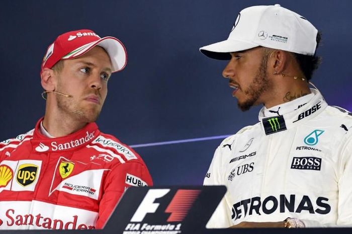Sebastian Vettel dan Lewis Hamilton
