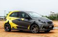 Honda Brio Auto Dilirik, Wrapping Stiker Asyik, Peleknya Apik 