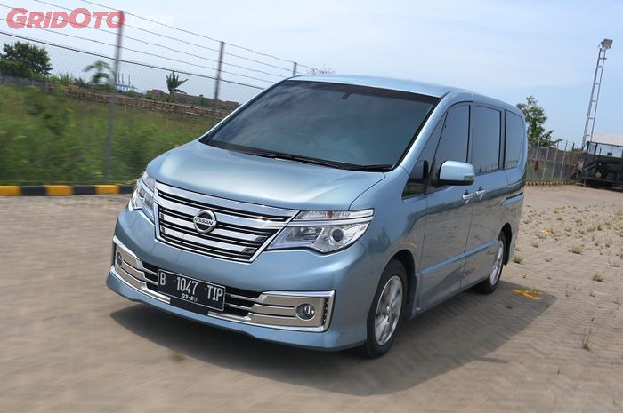 Nissan Serena C26