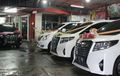 Ingin Sewa Mobil Premium Seperti Alphard, Camry atau Mercy E200? Ini Tempat dan Tabel Biaya Sewanya