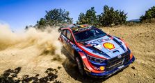 Akhirnya Pereli Tim Hyundai, Thierry Neuville Raih Kemenangan Pertama di Era Mobil Reli Hybrid pada Reli Akropolis 2022