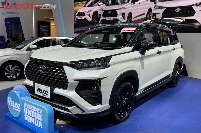 Harga Toyota Veloz Hybrid EV diumumkan di IIMS 2026