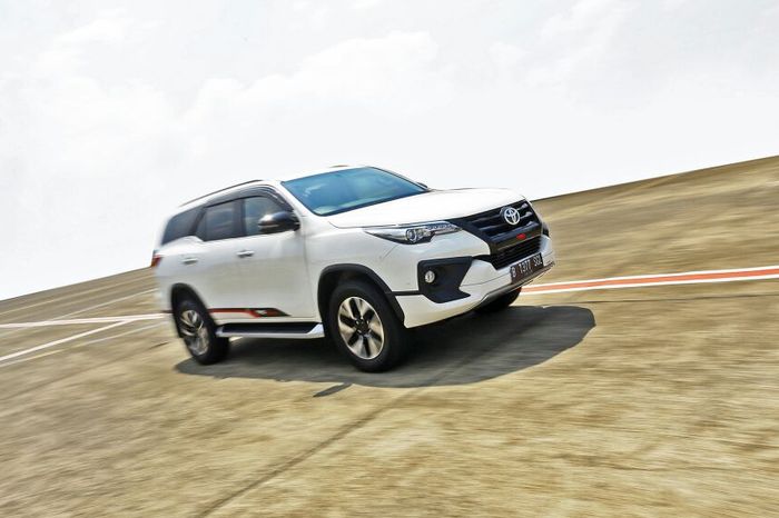 Toyota Fortuner VRZ TRD Sportivo