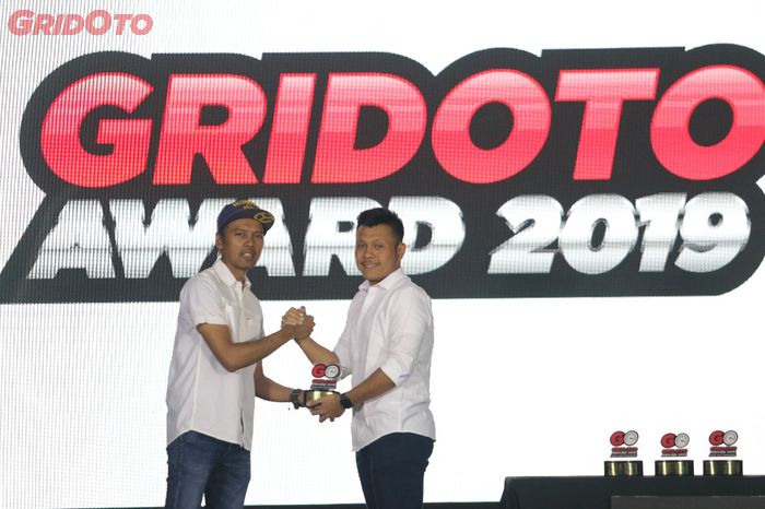 Harold Donnel (kanan)  Head of Brand Development and Marketing Research 4W PT SIS