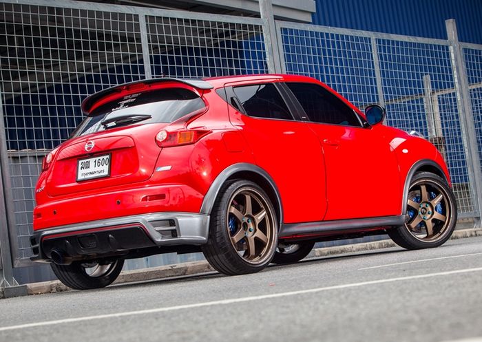 Modifikasi Nissan Juke asal Thailand ini sudah racik kaki-kaki dan mesin sporty