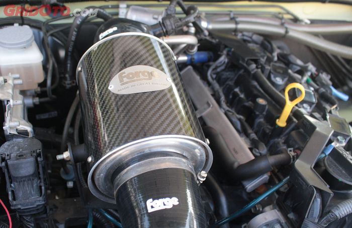 Filter udara dan intake Suzuki Jimny pakai Forge Carbon Motorsport