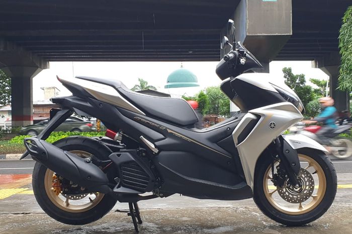 All New Aerox 155 Connected bisa pakai monosok agar tampilannya lebih sporty