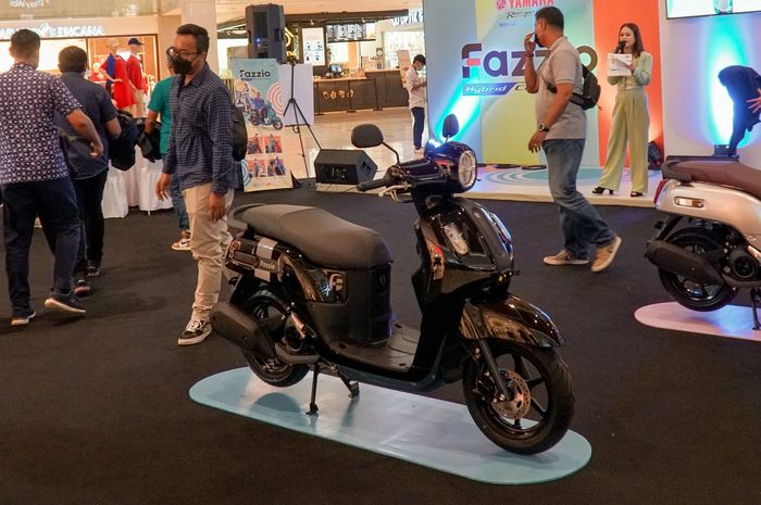 Motor baru Yamaha Fazzio Hybrid-Connected resmi mengaspal di Bali.