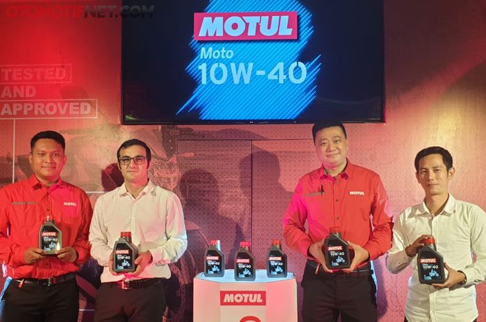 Motul Moto 4T 10W-40 