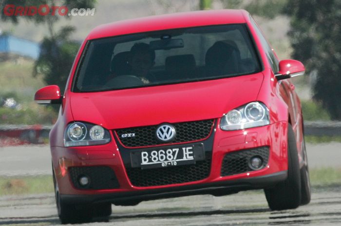 Seken Keren Cocok Untuk Yang Berjiwa Muda Alasan Vw Golf Mk5 Bekas Jadi Favorit Gridoto Com