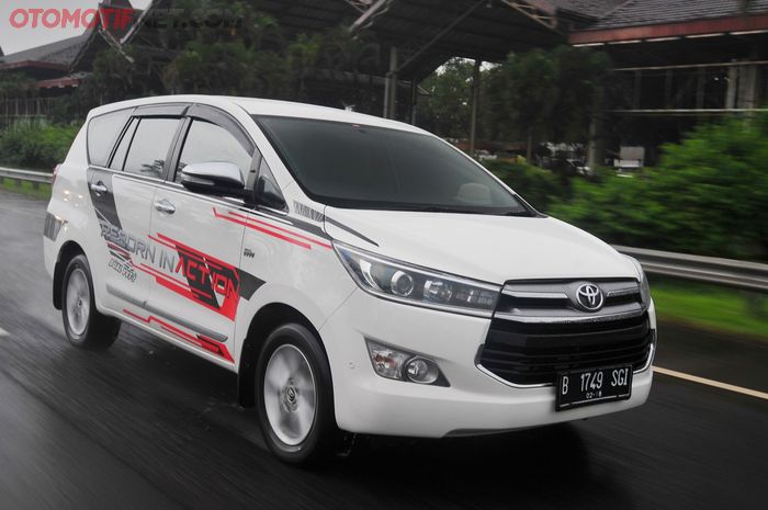 Ilustrasi Innova Reborn