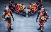 Tim Red Bull KTM Resmi Luncurkan Skuat MotoGP 2023, Ungkap Seragam Jack Miller dan Brad Binder