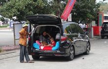 Nyaman Tapi Bahaya, Copot Jok Gelar Kasur di Kabin Mobil Potensi Cedera Fatal