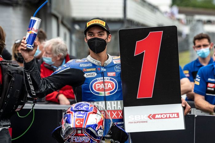 Toprak Razgatlioglu bakal mewujudkan mimpinya untuk mengendarai motor MotoGP bersama Yamaha kalau Quartararo hengkang.
