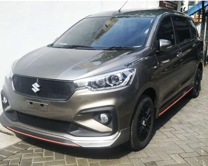 Foto Suzuki All New Ertiga GT diunggah oleh salah satu dealer di Surabaya