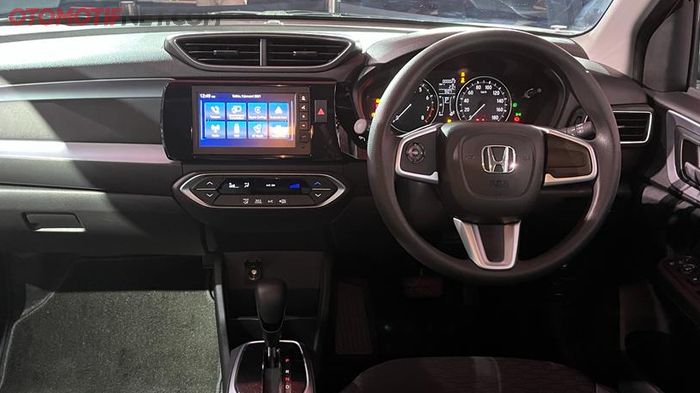 Interior Honda WR-V tipe E CVT