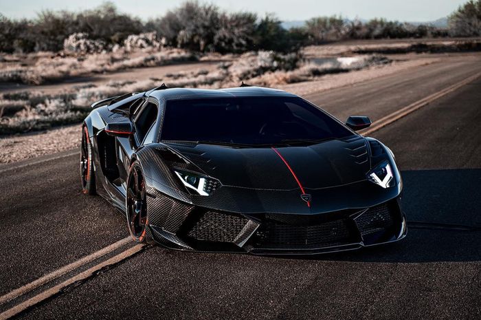 Modifikasi Lamborghini Aventador S full bodi serat karbon garapan Mansory, Jerman