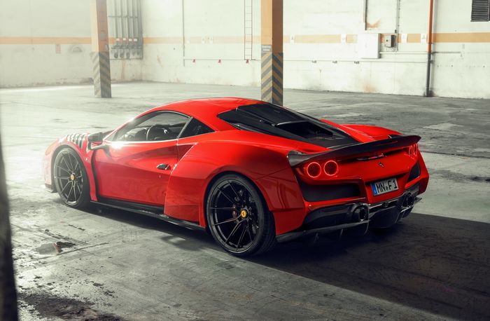 Tampilan belakang modifikasi Ferrari F8 Tributo garapan Novitec