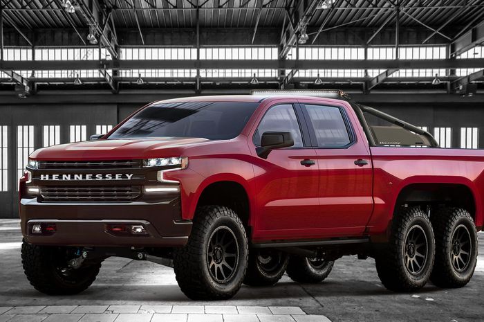 Modifikasi Double Cabin Chevrolet Silverado 6 Roda Ini Punya