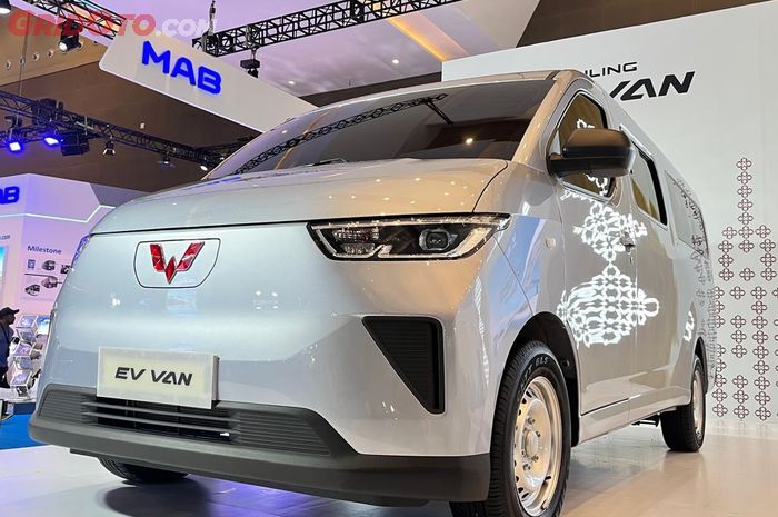 Wuling EV Van.