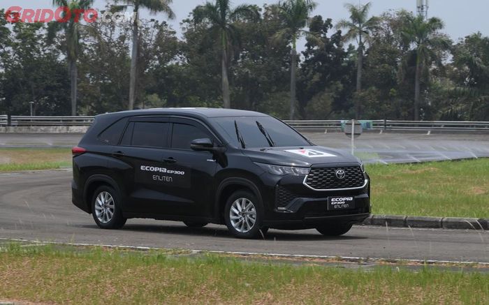 Bridgestone Ecopia EP300 ENLITEN digunakan di Toyota Kijang Innova Zenix