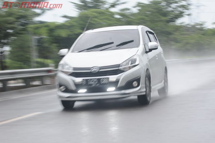 Daihatsu Ayla 1.2 dan Toyota Agya 1.2 Makin Ngacir Dipakai Harian