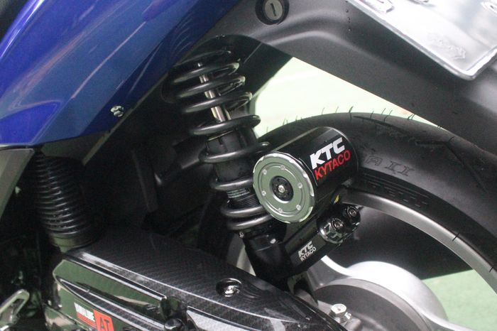 Sokbreker belakang Yamaha Mio pakai KTC tabung bawah