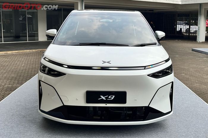 Xpeng X9 Facelift