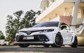Toyota Camry Dimodif Sangar, Punya Bodi Gambot dan Kaki-kaki Meaty