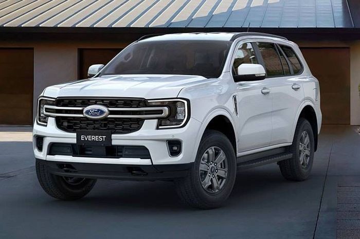 Ford Australia telah mengungkap varian-varian mobil baru Ford Everest, salah satunya adalah Ambiente sebagai varian termurah.