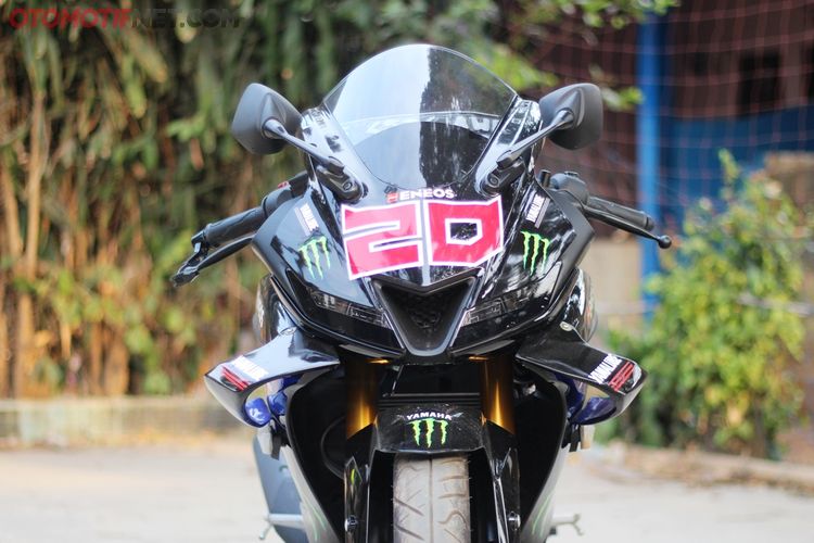 Yamaha R15 Mirip M1 Valentino Rossi Pasang Winglet Rp 400 Ribuan GridOto