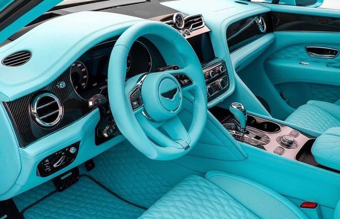 Modifikasi Bentley Bentayga Speed punya bodi dan kabin warna magical turquoise