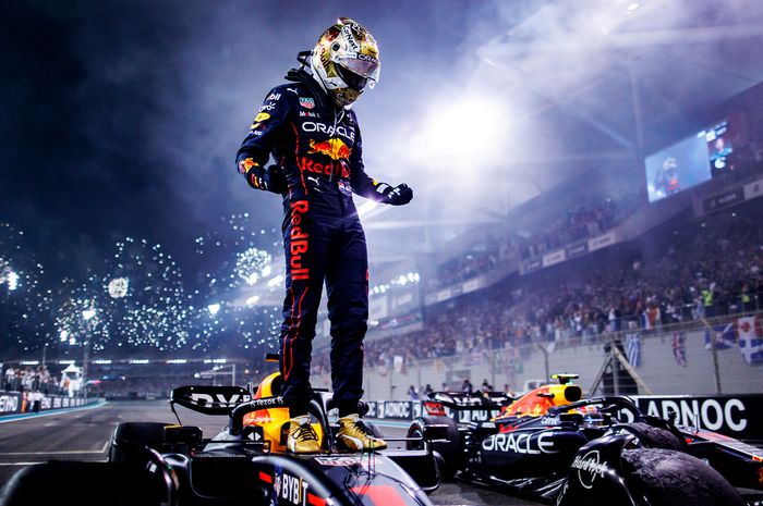 Pembalap tim Red Bull, Max Verstappen mengakhiri musim balap F1 sebagai juara F1 Abu Dhabi 2022