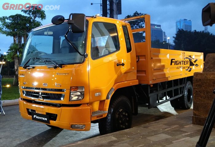 Mitsubishi FUSO Fighter dijual pada rentang harga Rp 553 juta hingga Rp 894 juta