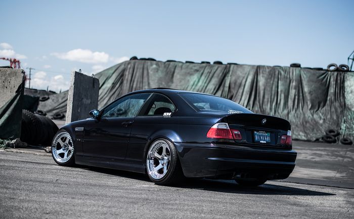 Tampilan belakang modifikasi BMW M3