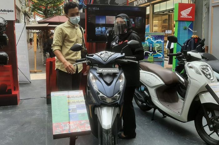  Honda Custom Playground digelar di Paris Van Java