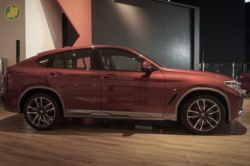 Ada Fitur Unik Di Bagasi Bmw X4 Yang Banyak Belum Diketahui Orang Gridoto Com