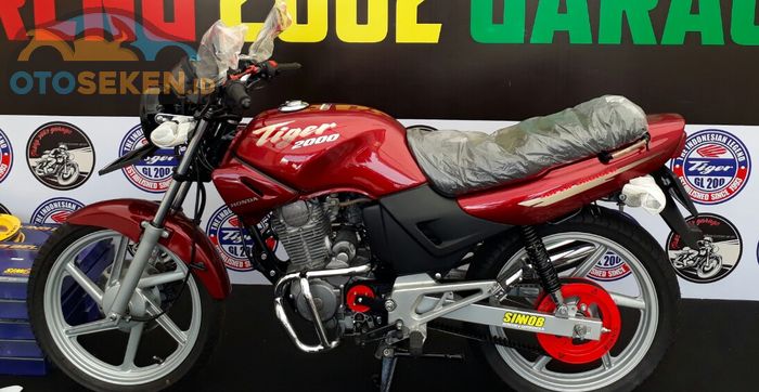 Honda Tiger generasi pertama sering disebut dengan Tiger Lawas alias Tilas