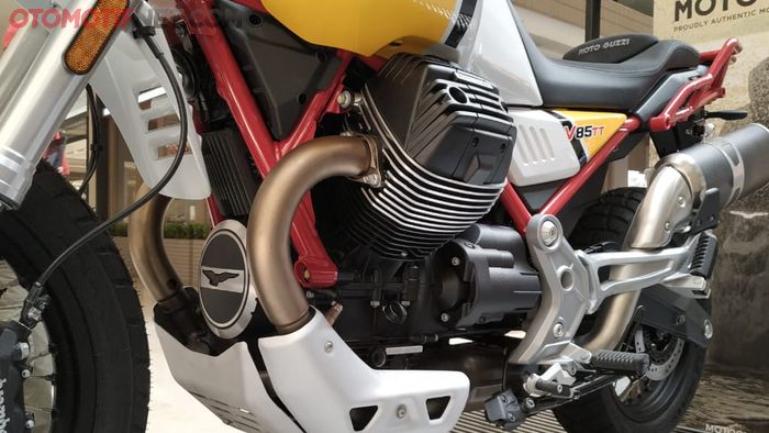 Moto Guzzi V85TT, Nostalgia Reli Dakar Tahun 80&rsquo;an, Diajak Main ke Mall