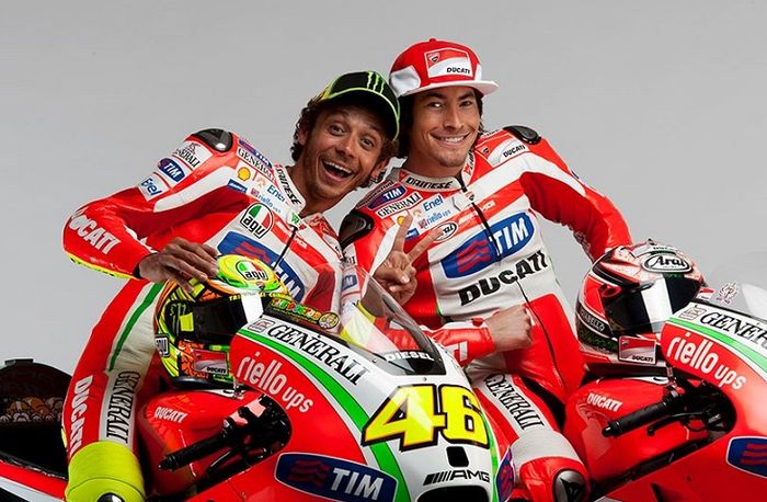 Valentino Rossi dan Nicky Hayden di Ducati