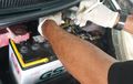 Begini Cara Menghilangkan Karat di Kabel Aki Mobil, Segera Bersihkan