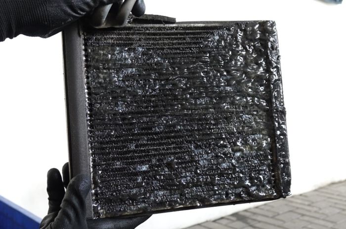 Kondisi evaporator yang kotor dan berlendir