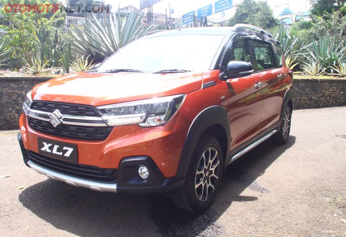 Suzuki XL7 tipe Alpha menjadi line up terlaris