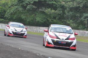60 Koleksi Cara Gambar Mobil Balap Gratis Terbaik