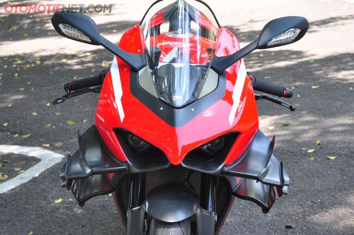 Winglet yang dimiliki Ducati Superleggera V4 punya downforce hingga 50 kg di kecepatan 270 km/jam