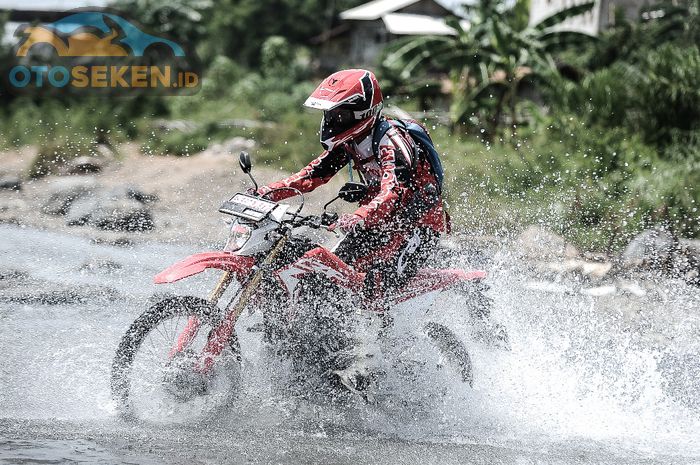 Ilustrasi Honda CRF150L