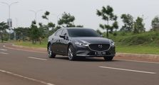 New Mazda6 Elite Sedan Raih Best Large Sedan di OTOMOTIF Award 2020