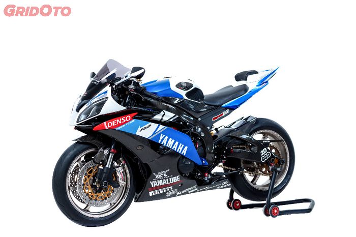 Bodi Yamaha YZF-R6 ini dibuat makin sporty dengan decal baru