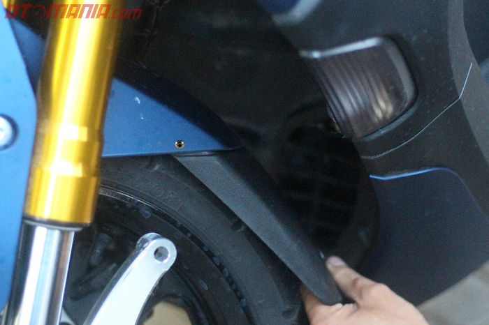 Tertarik mau ikut pasang mud flap ini (Gbr.4) di All New Yamaha NMAX